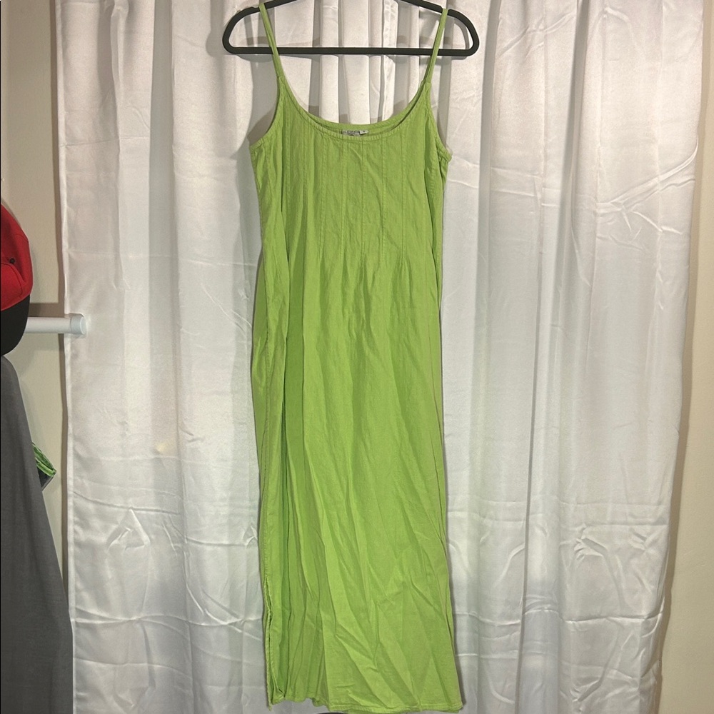 Vibrant Green Spaghetti Strap Maxi Dress
